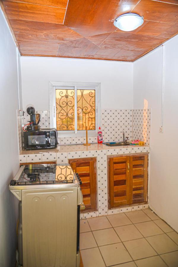 Appartement Meuble 2 Chambres Avec Salle De Bain - 1 Salon - 1E Cuisine - La Concorde - Quartier Nkomkana Yaoundé Extérieur photo