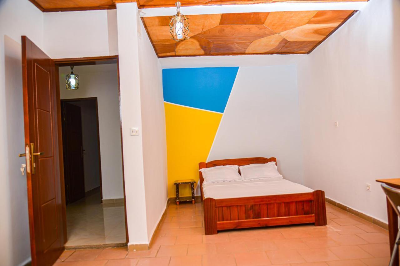 Appartement Meuble 2 Chambres Avec Salle De Bain - 1 Salon - 1E Cuisine - La Concorde - Quartier Nkomkana Yaoundé Extérieur photo